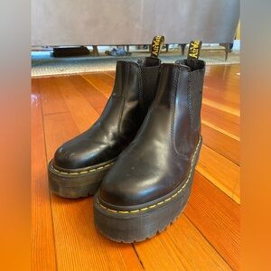 Doc Marten Platform Chelsea Boot - Women’s 7.5 / EU38
